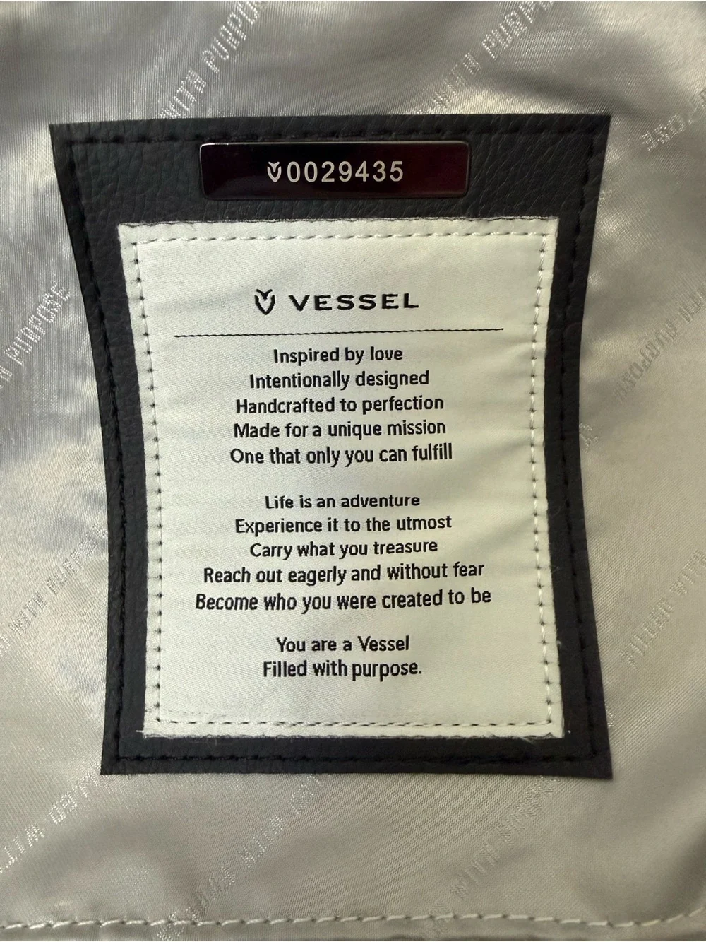 VESSEL Signature Weekender Garment Duffle Bag Navy Blue Silver Lining Travel